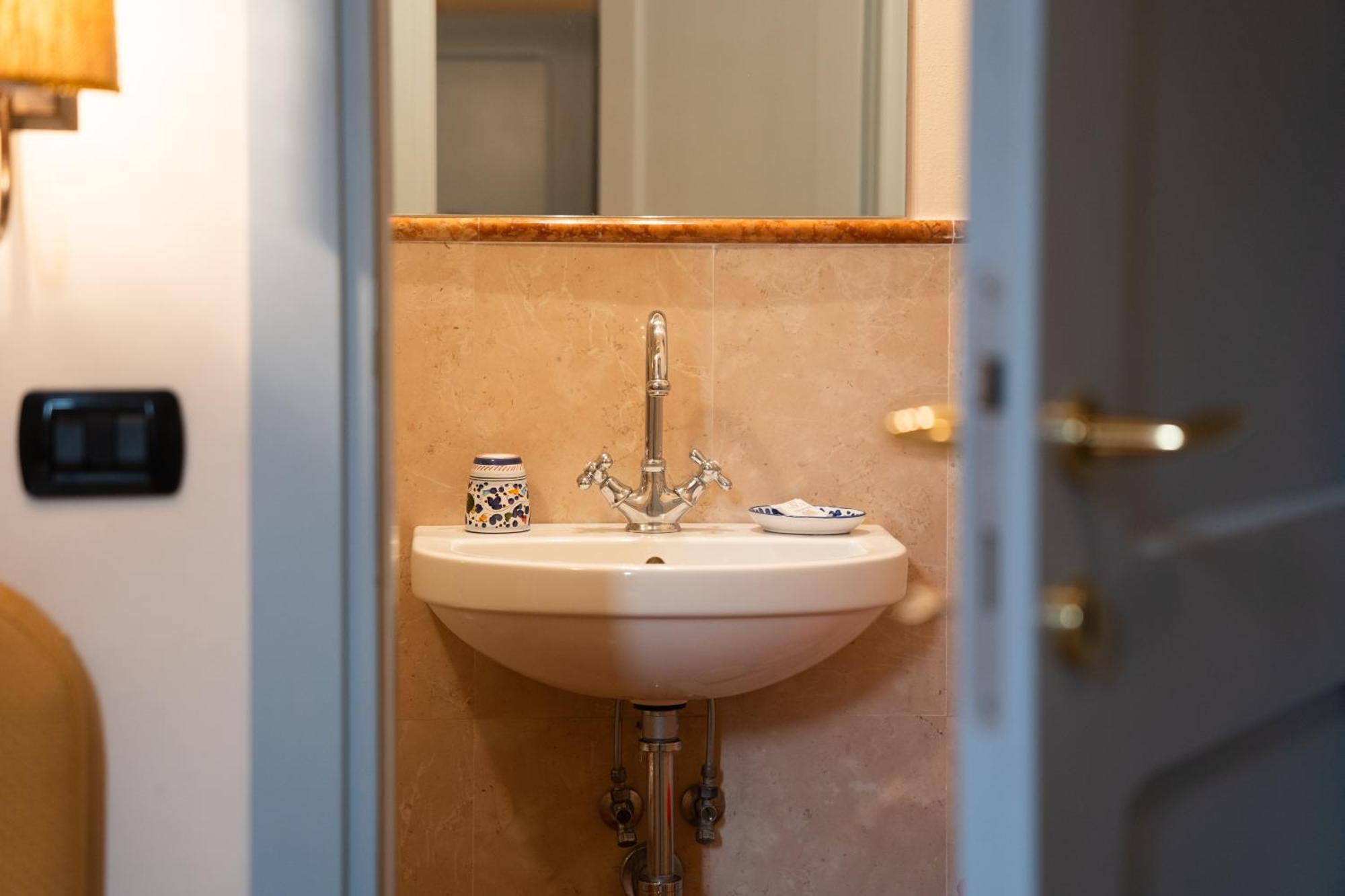 B&B Porta Perugina Bevagna Exteriör bild