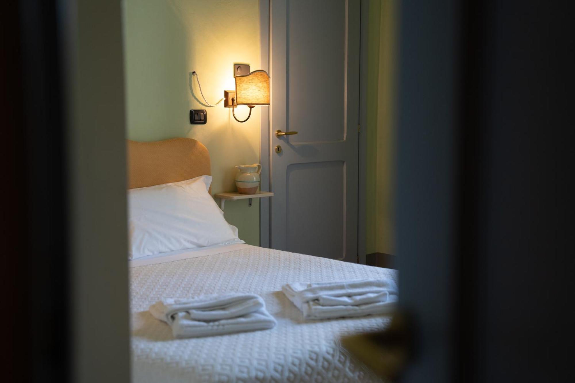 B&B Porta Perugina Bevagna Exteriör bild